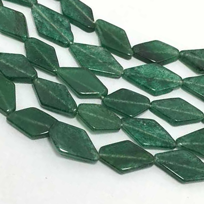 natural Green Aventurine Plain Flat Diamond 15mm to 17mm Beads