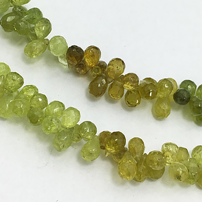 Wholesaler Grossularite Garnet Faceted Side Drill Drops Pear 4Mm To 7Mm Beads