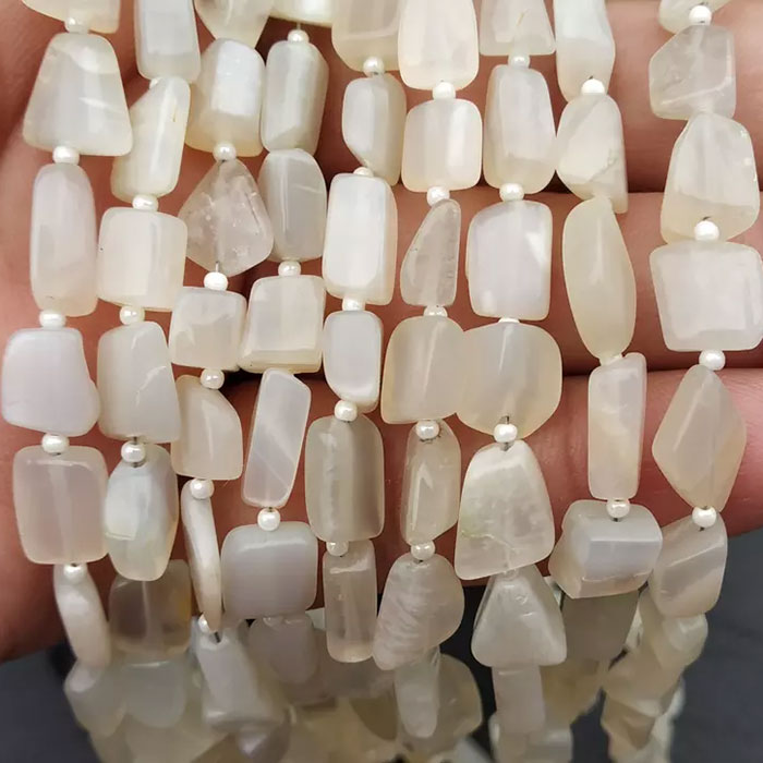 suppliers of Rainbow Moonstone Beads Strands at best price