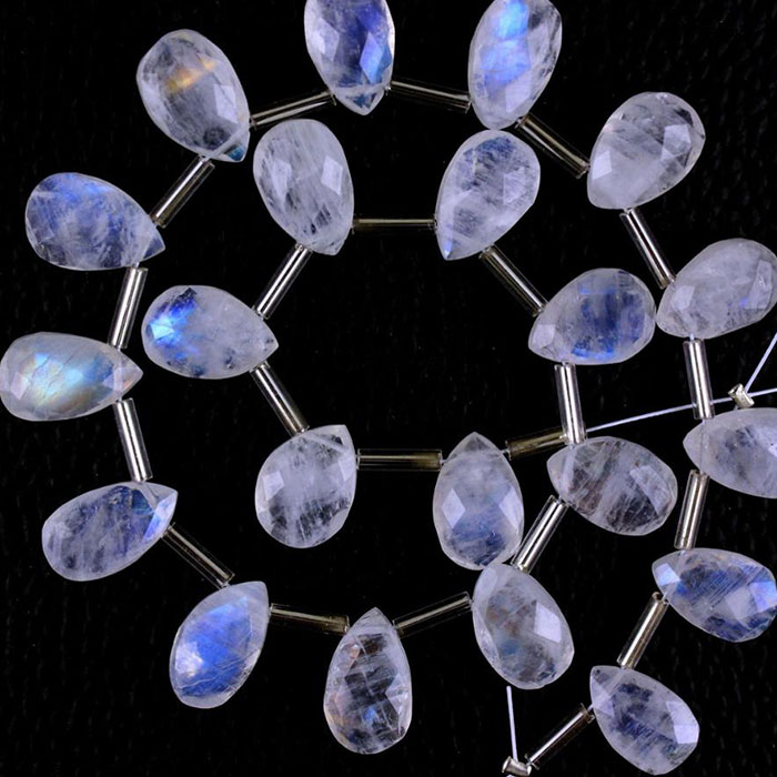 suppliers of Rainbow Moonstone Beads Strands at best price